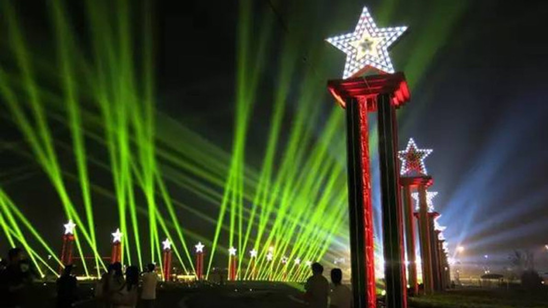 26031497_1694419733 26031497_1694419733.jpg